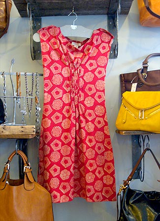 Patterned sleeveless red dress