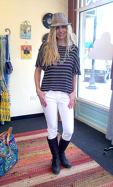 Skinny Jeans at Kismet