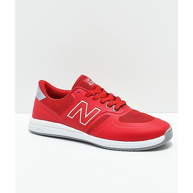 nb shoes red