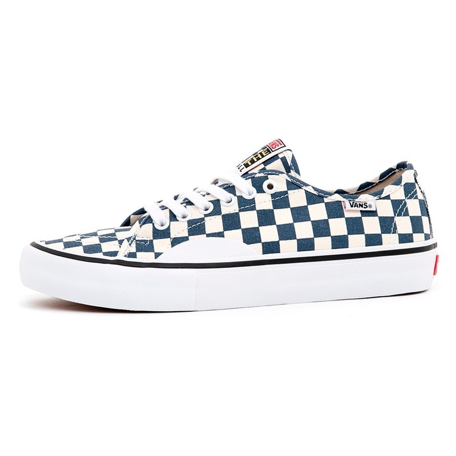 av classic pro vans