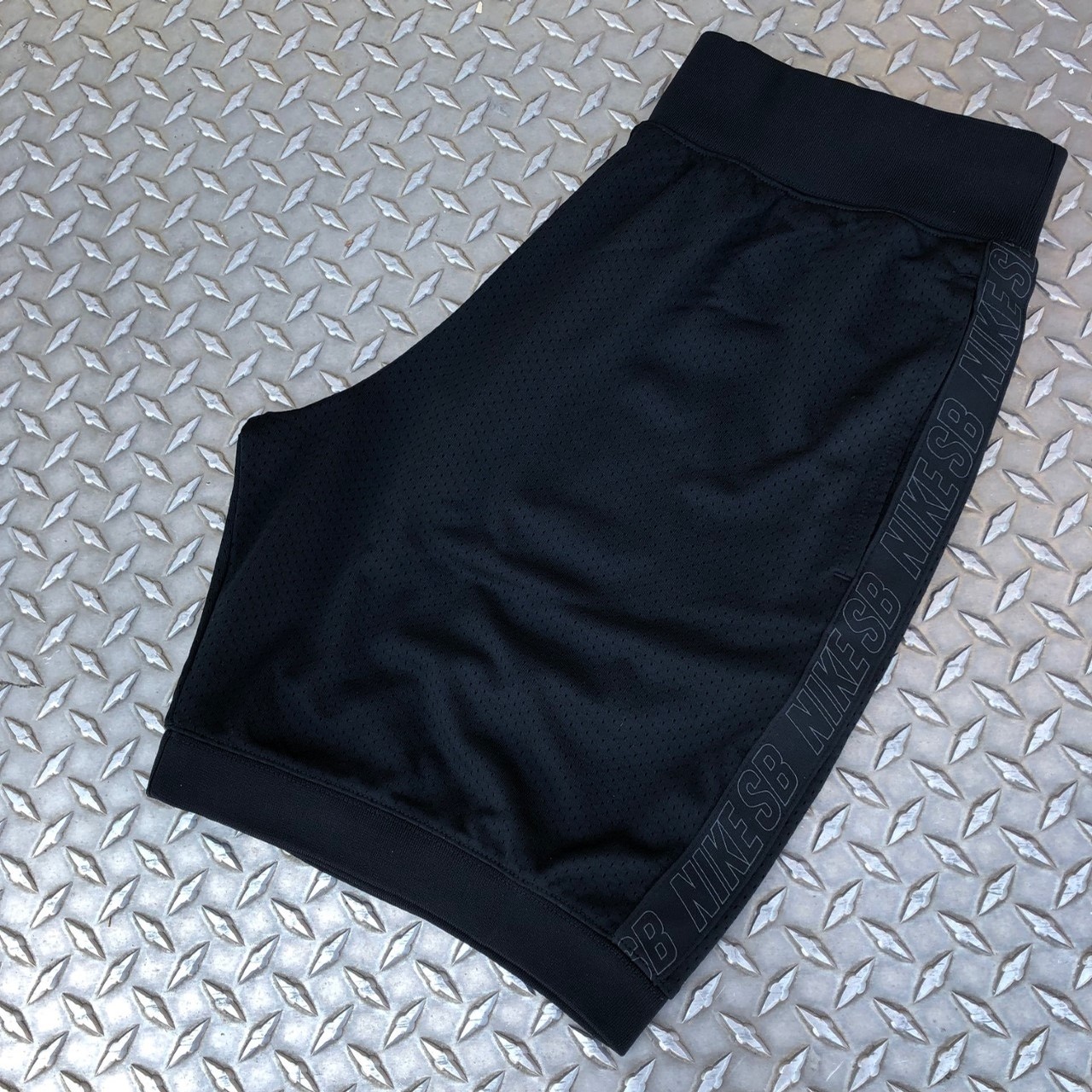 nike sb orange label ishod