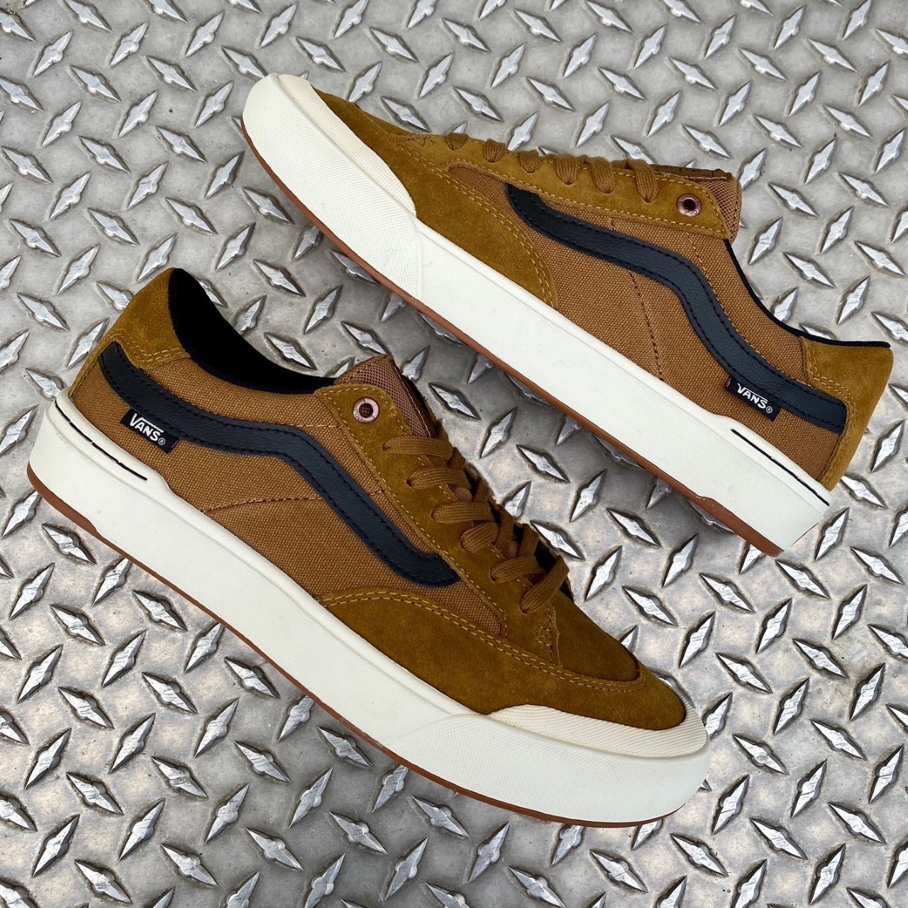 bronze vans