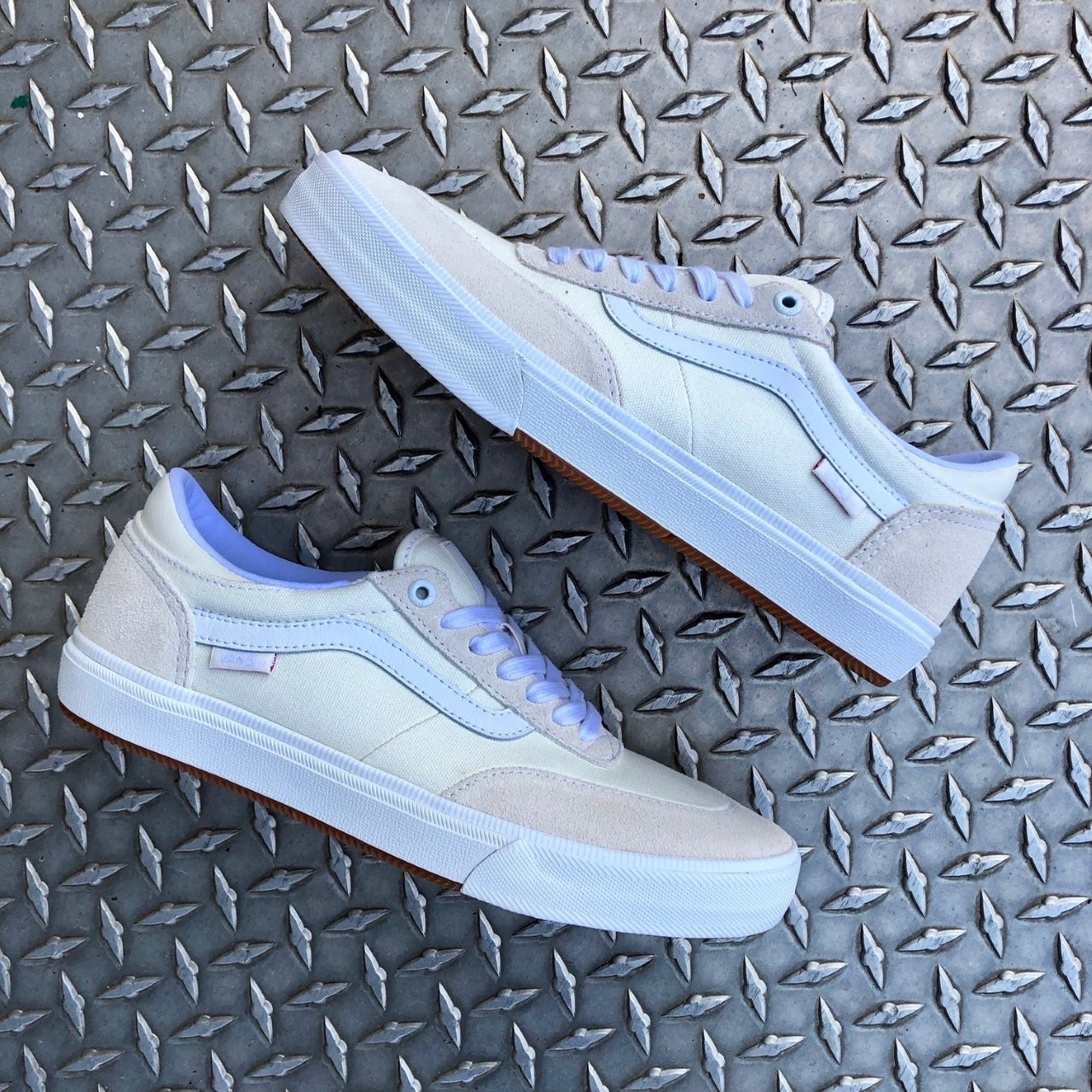 vans gilbert crockett marshmallow