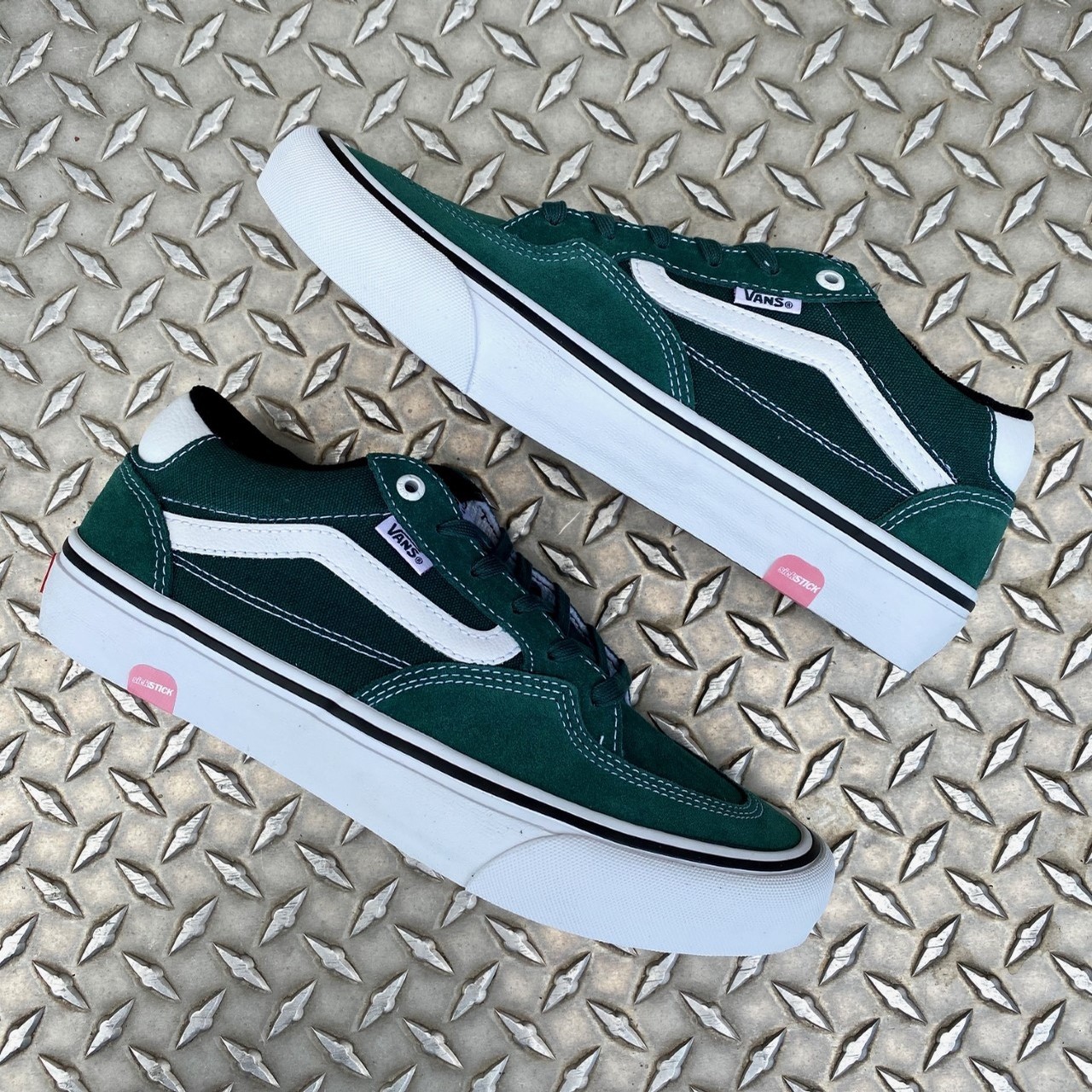 vans rowan pro pine white
