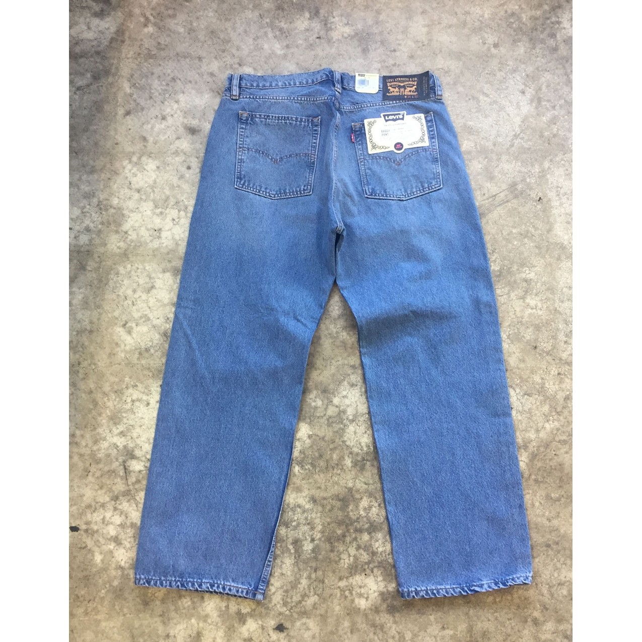 levi's baggy jeans