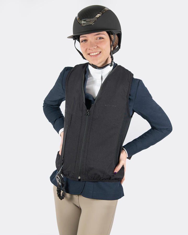 Helite Helite Zip'in Hunter Airbag Vest (Black) Safety Vests at Chagrin