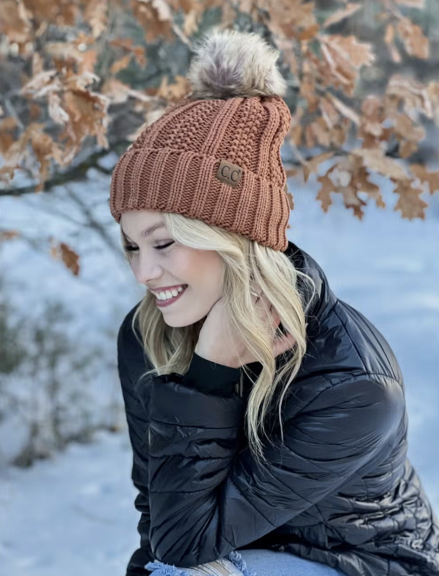 University of Louisville Cardinals Women's Fur Pom Beanie | Logo Fit | One Size | Black | 1SIZE