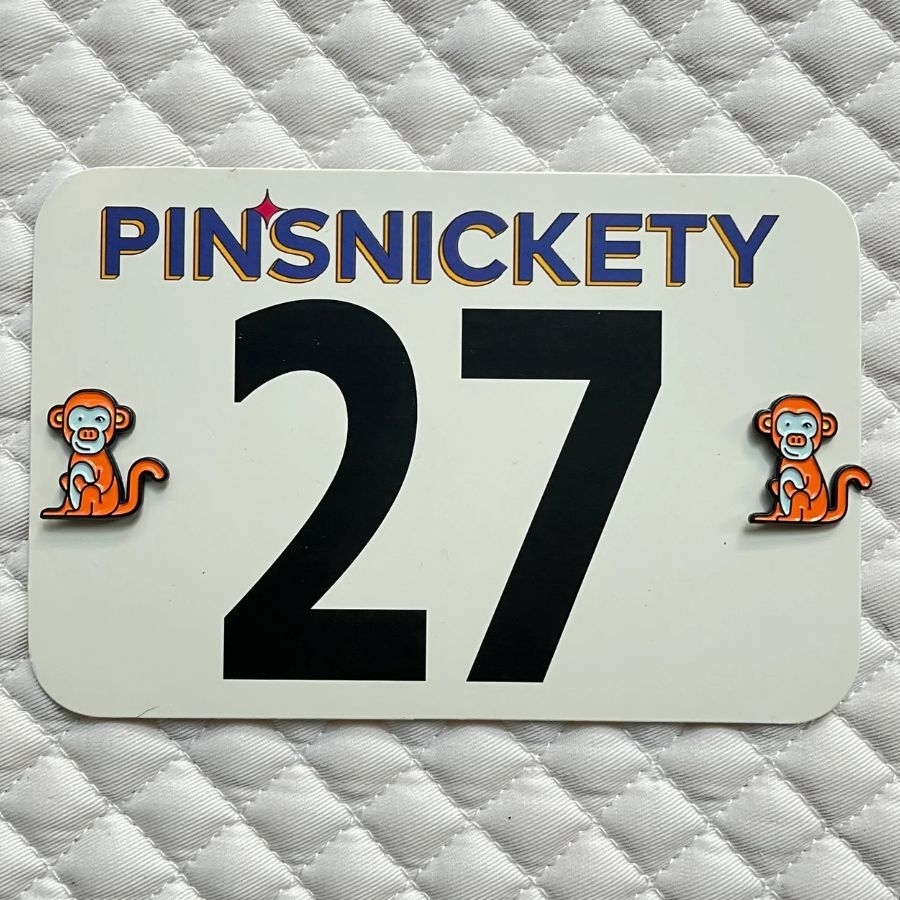 thumbnail interactive-video image 1 of Schneiders E-Z View Saddle Pad – Pin-On Style With Hypo-Allergenic Fleece 1 of 3