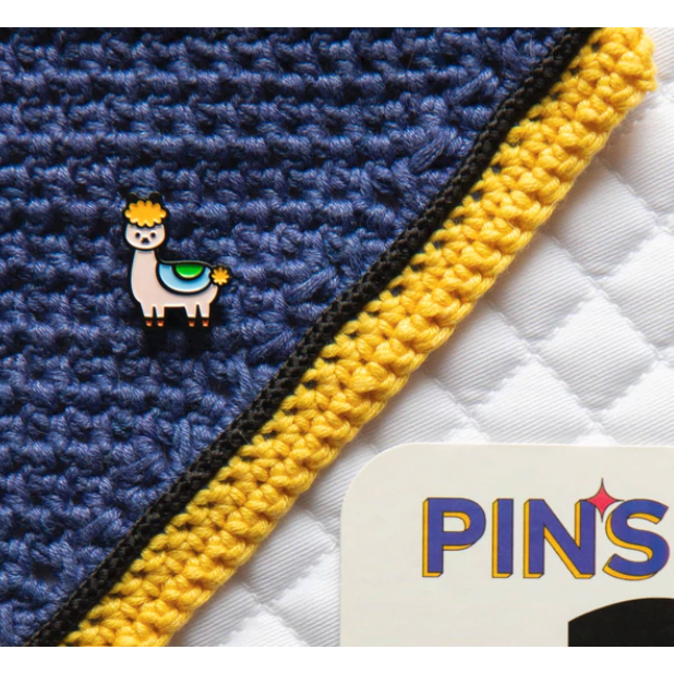 Pinsnickety Pinsnickety Saddle Pad and Pins (Drama Llamas
