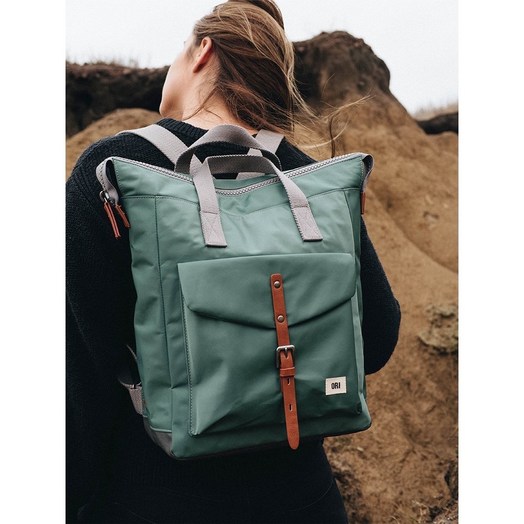 usb c backpack