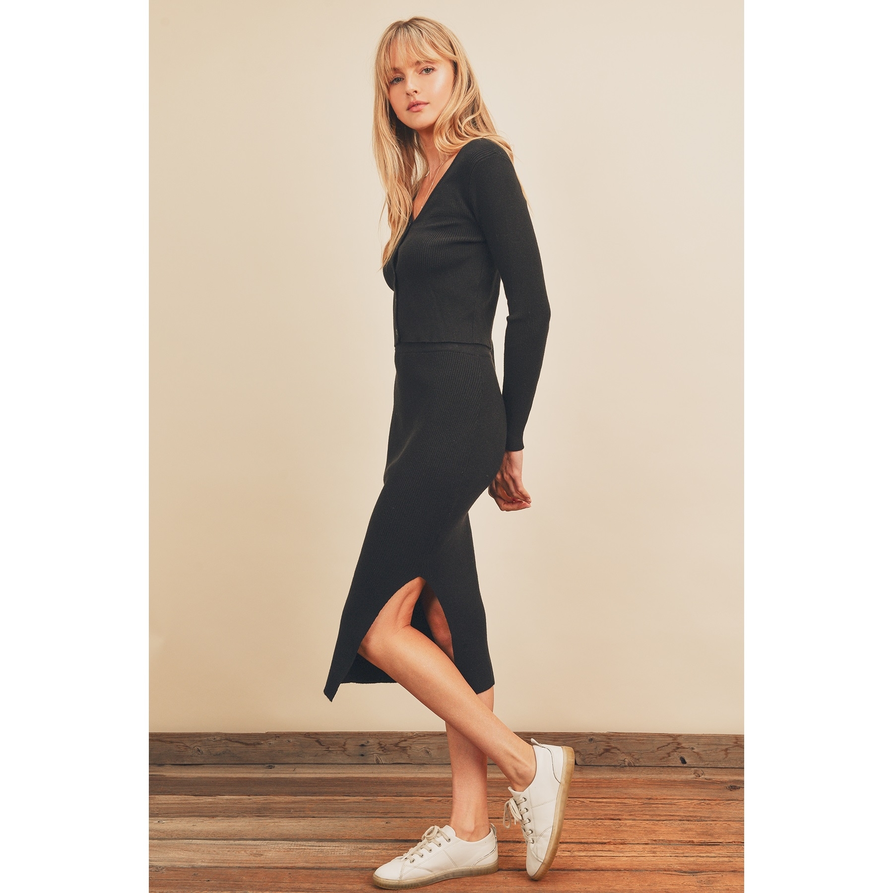 Rib Knit Side Slit Pencil Skirt (Black)