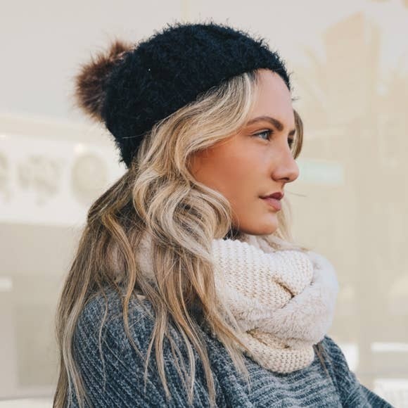 Mohair Cable Knit Beanie with Faux Fur Pom (Black)