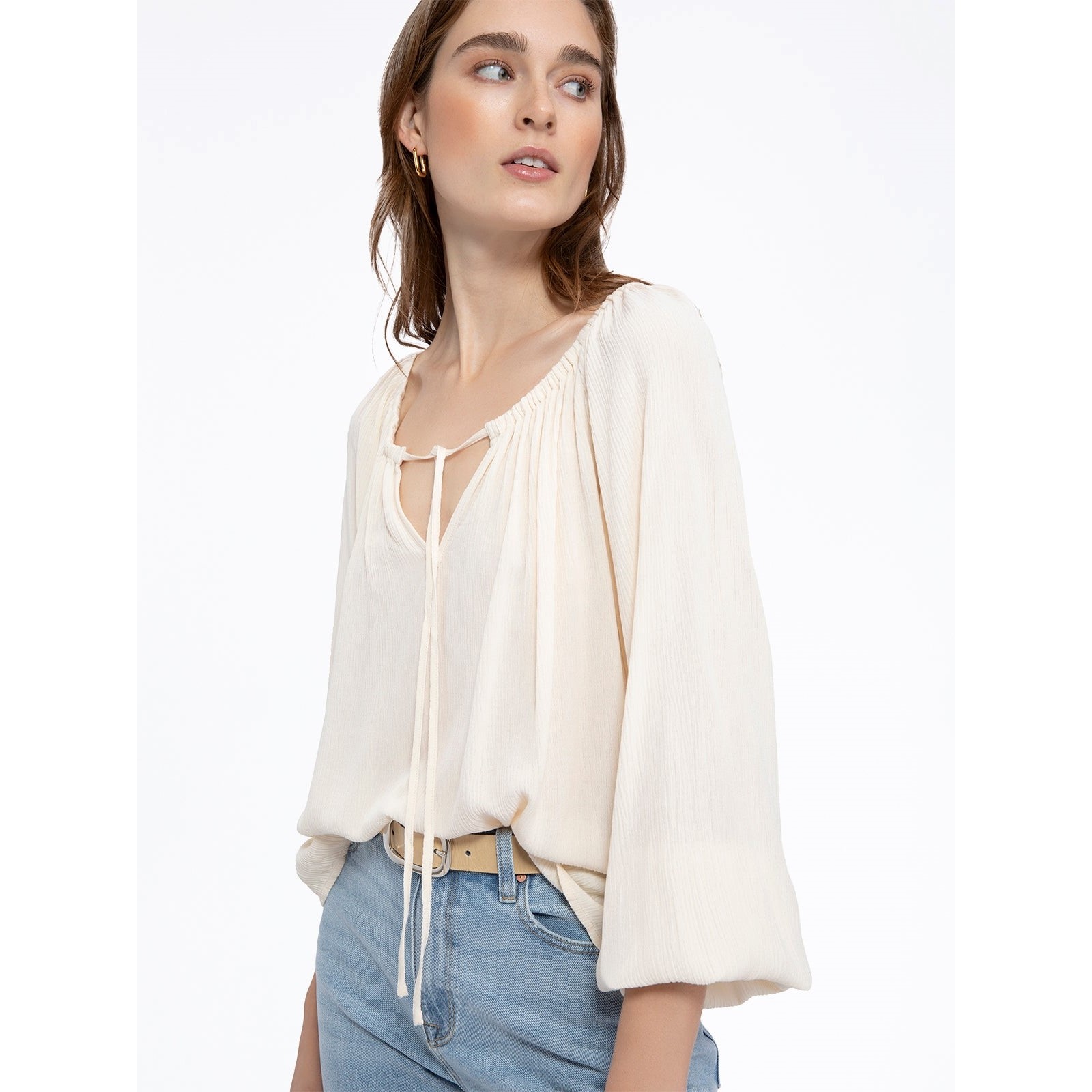 Tie Ballet Neck Blouse (Buttercream)