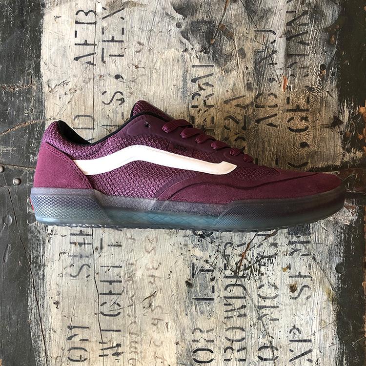 vans ave pro prune true white