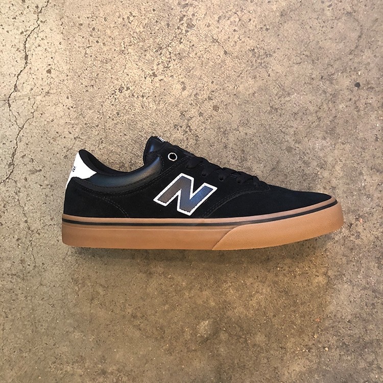 New Balance NM 255 (Black/Gum) Shoes 