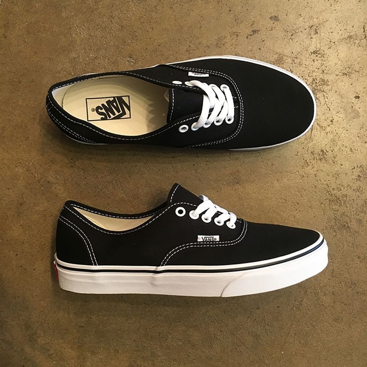 vans authentic canvas black
