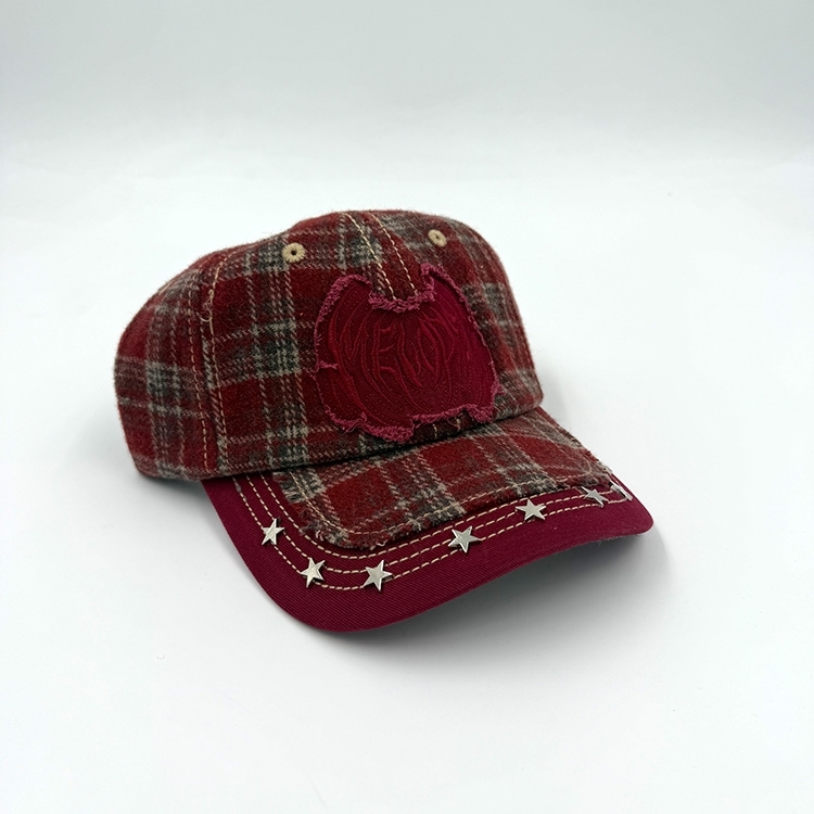 帽子 EC Melodi BROWN PLAID STAR STUDDED CAP EC Melodi / Brown Plaid Star Studded Hat