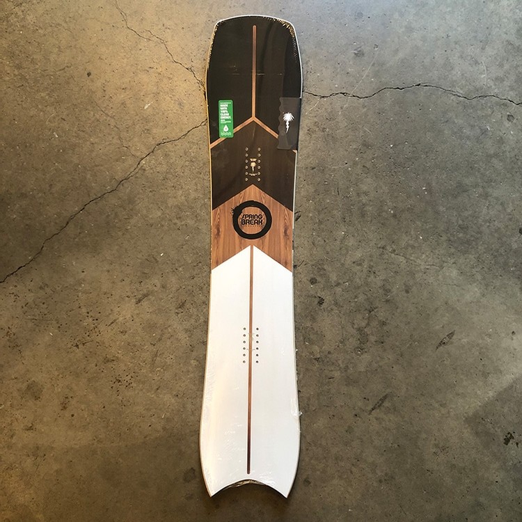 Spring Break Tree Hunter Mini (18/19) Boards at Emage