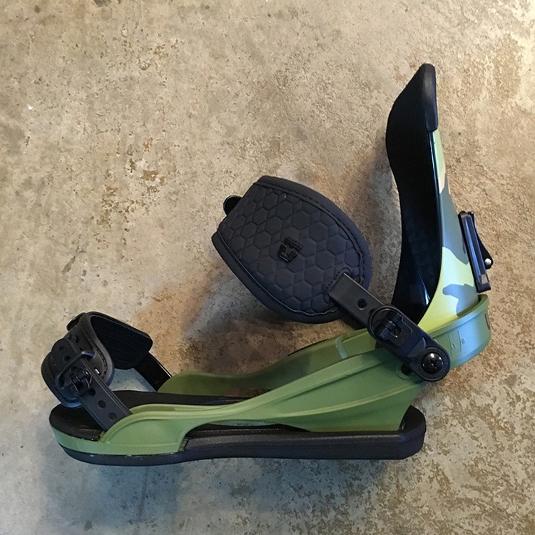 Union Contact '17 (Camo) Bindings at Emage Colorado, LLC