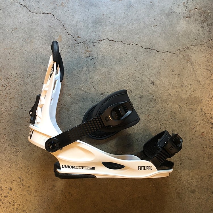 Union Flight Pro 18 19 White Bindings At Emage Colorado Llc Union Flight Pro 18 19 White Bindings At Emage Colorado Llc