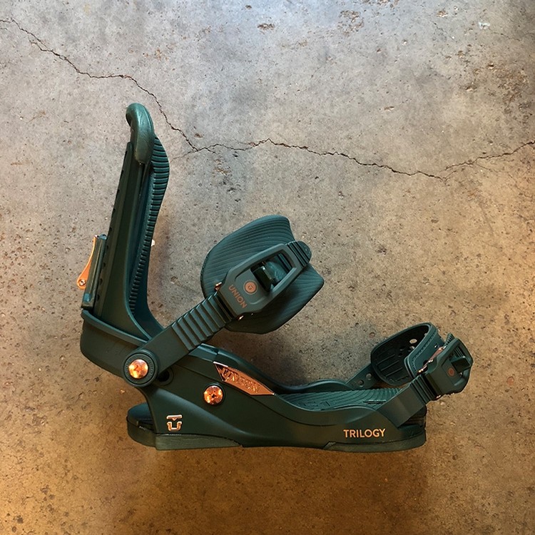 Union Trilogy Snowboard Bindings | The House