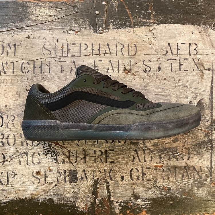 ave pro rainy day forest