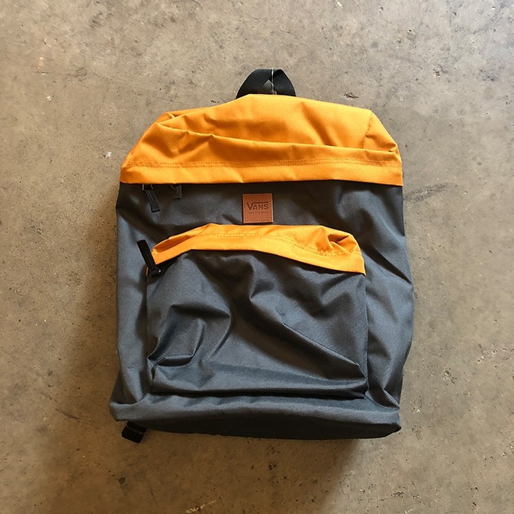 vans metro backpack