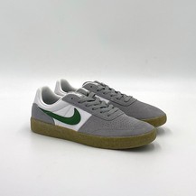 nike sb team classic light cream