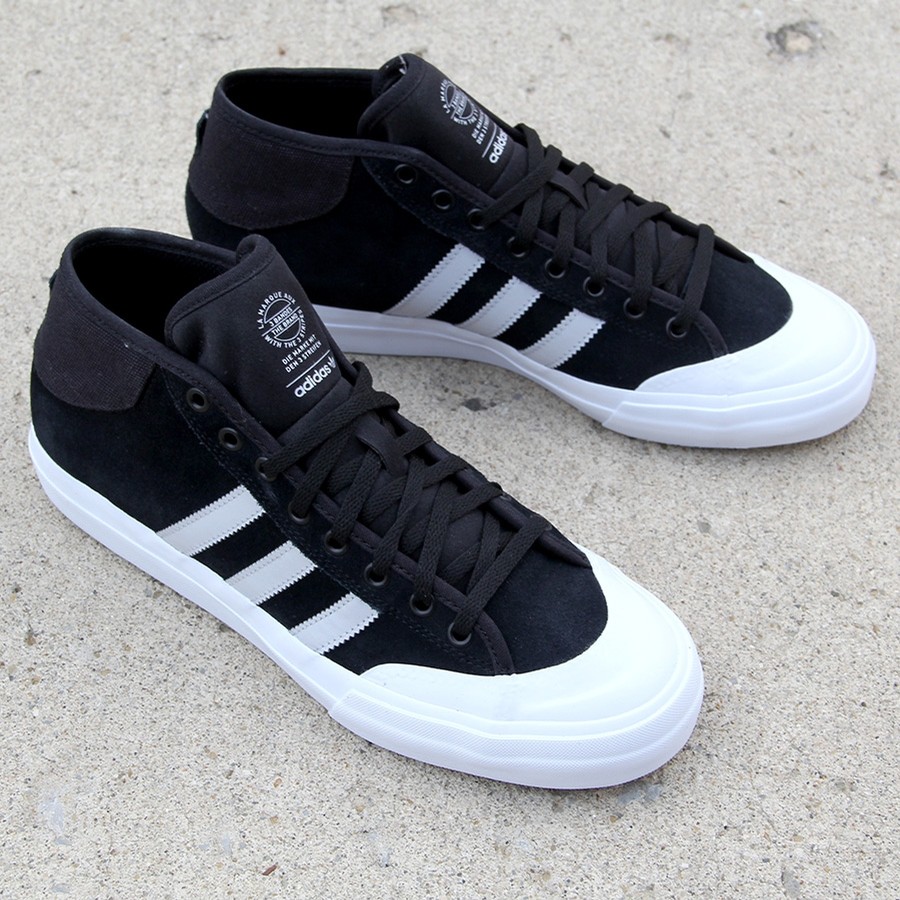 Adidas matchcourt mid adv 2025