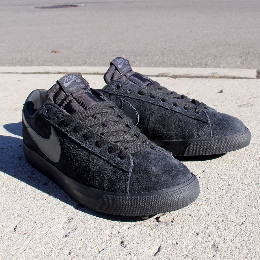 nike blazer low gt black