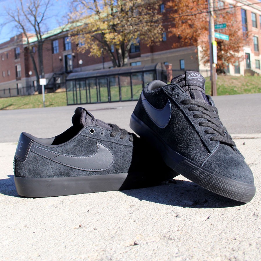 nike blazer low gt black