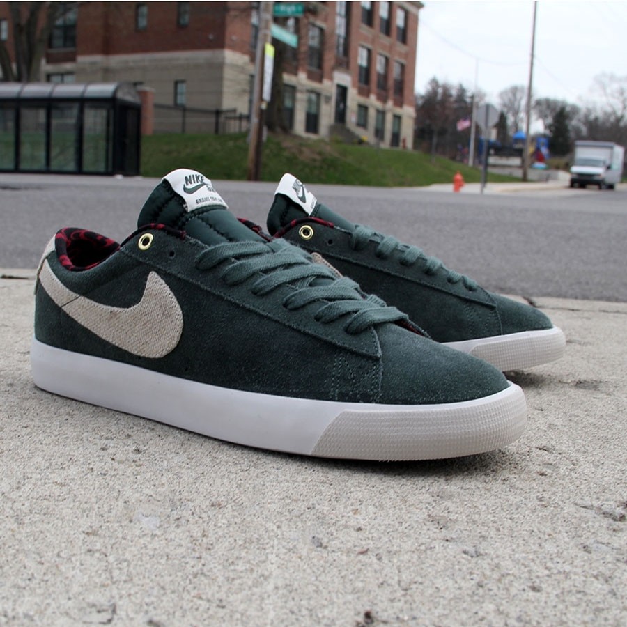 nike sb blazer low gt grove green