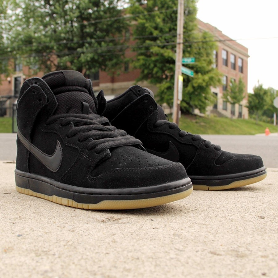nike sb dunk high black gum