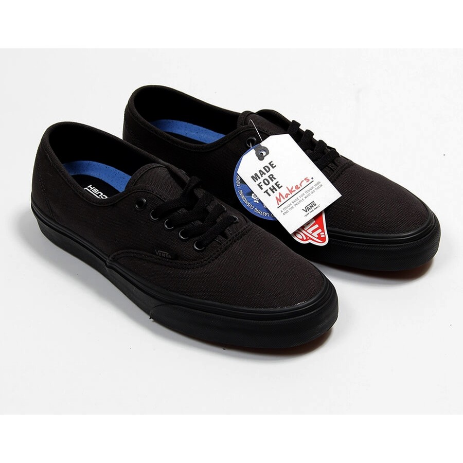 vans authentic uc