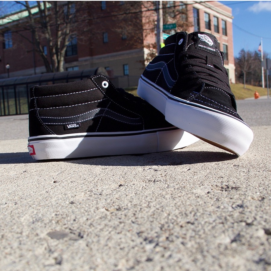 vans sk8 mid pro black white