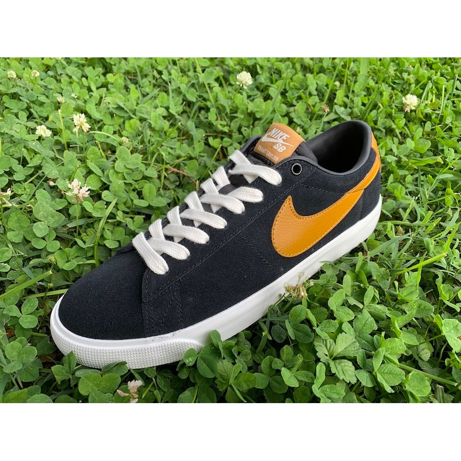 nike sb blazer low gt black wheat