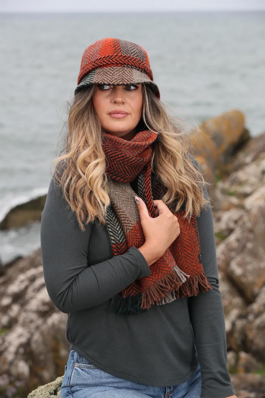 Branigan Weavers Irish Wool Scarf (Donegal Rust) Clothing Accessories ...