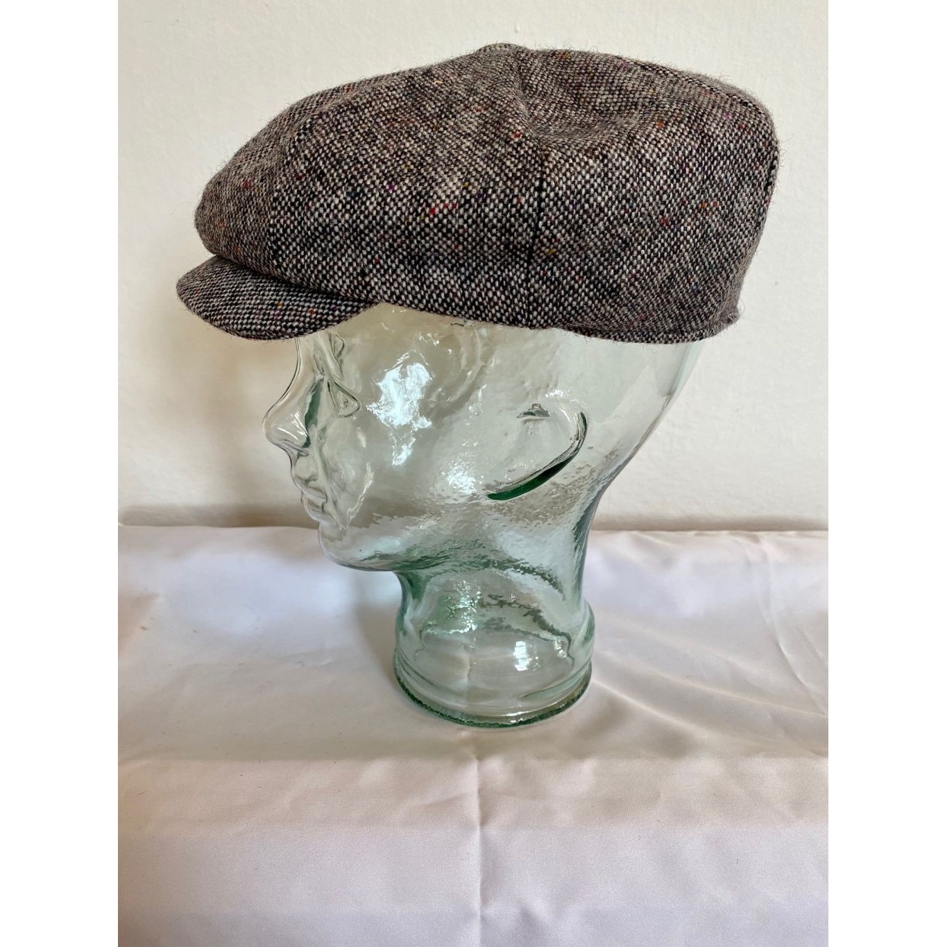 Hanna Hats Peaky Blinder Cap (Speckled Grey and Cream) Clothing Caps ...