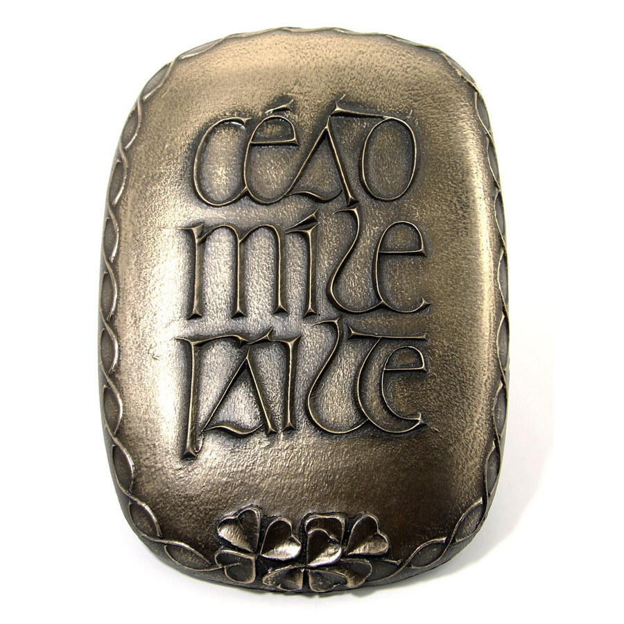 Cead Mile Failte Plaque with Shamrock Border