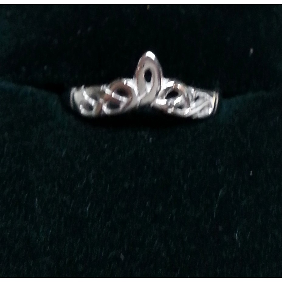 10K White Gold Celtic Wishbone Ring