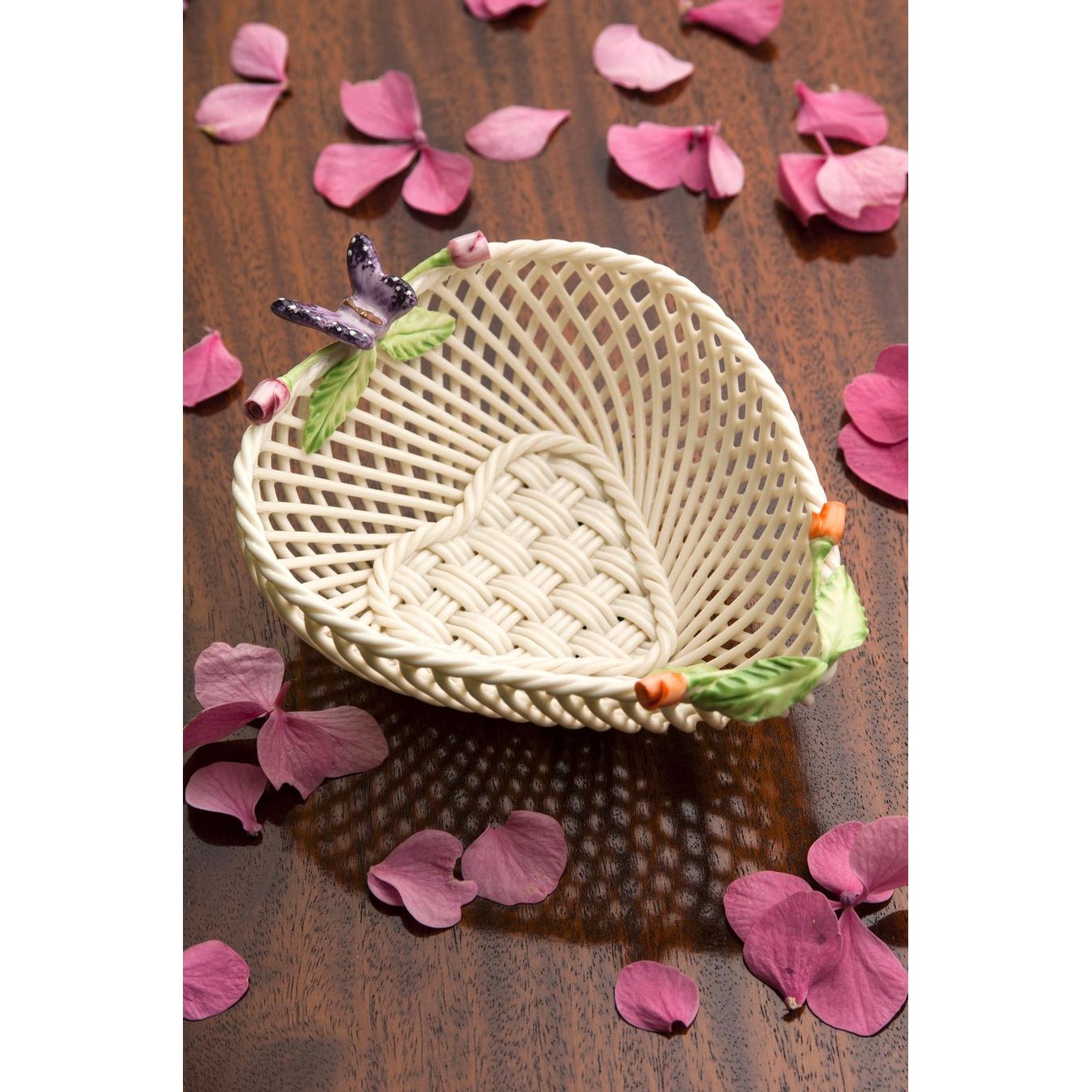 Rose Bud Heart Basket