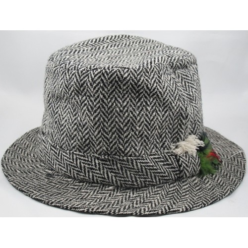 Black and White Herringbone Walking Hat