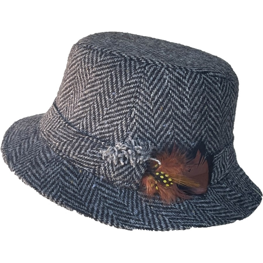 Hanna Hats Irish Walking Hat (Grey and Black Herringbone) Clothing Caps