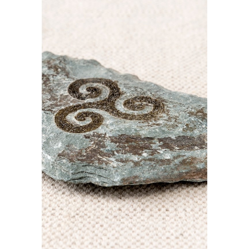 Triple Swirl Stone