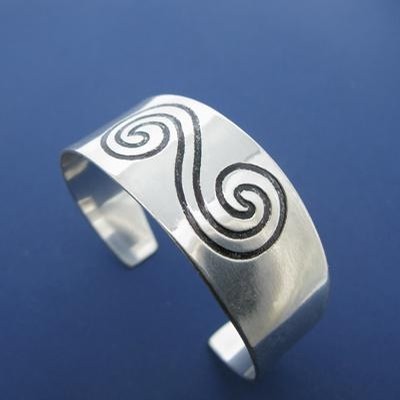 Bangle with Celtic Design
