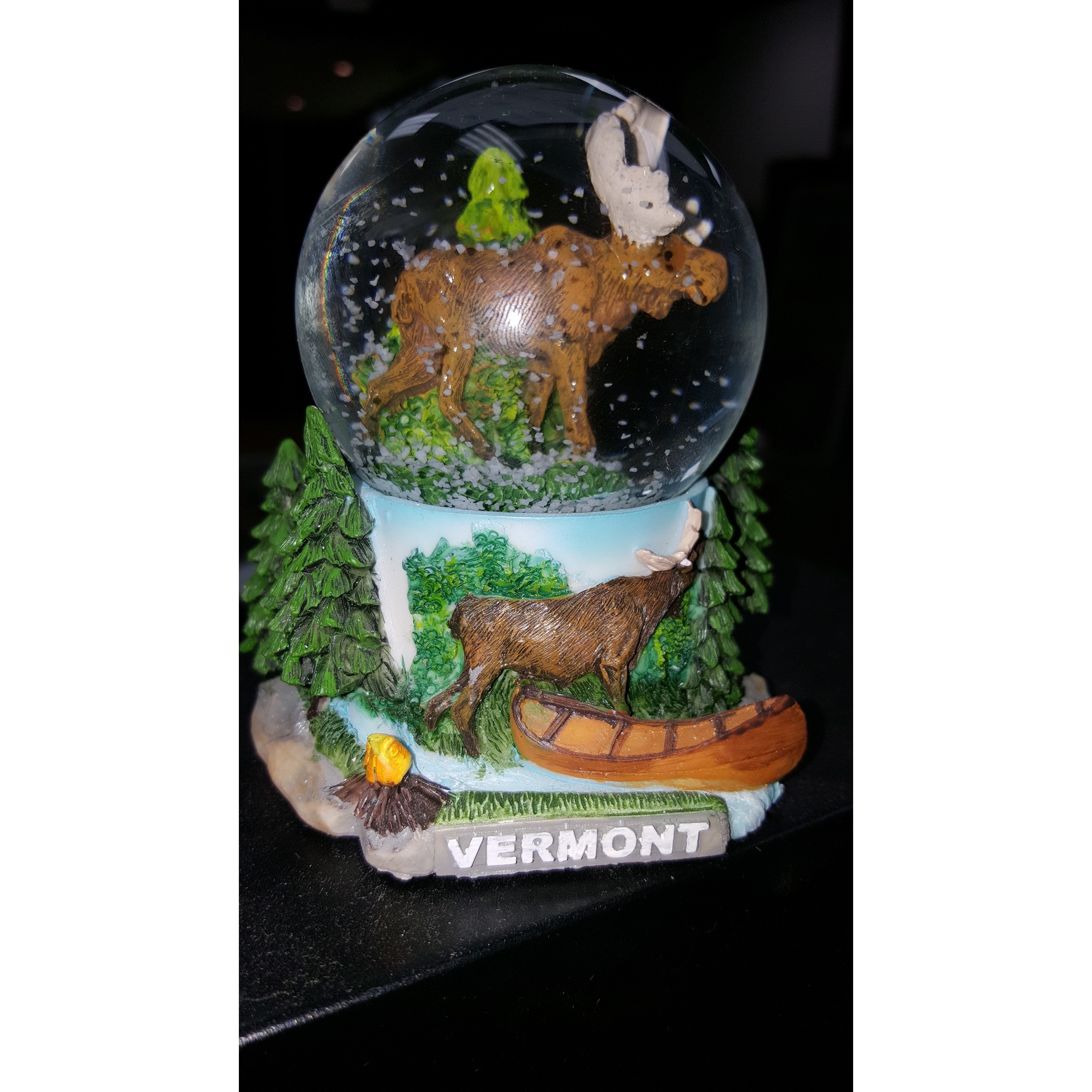 Large Moose Snowglobe
