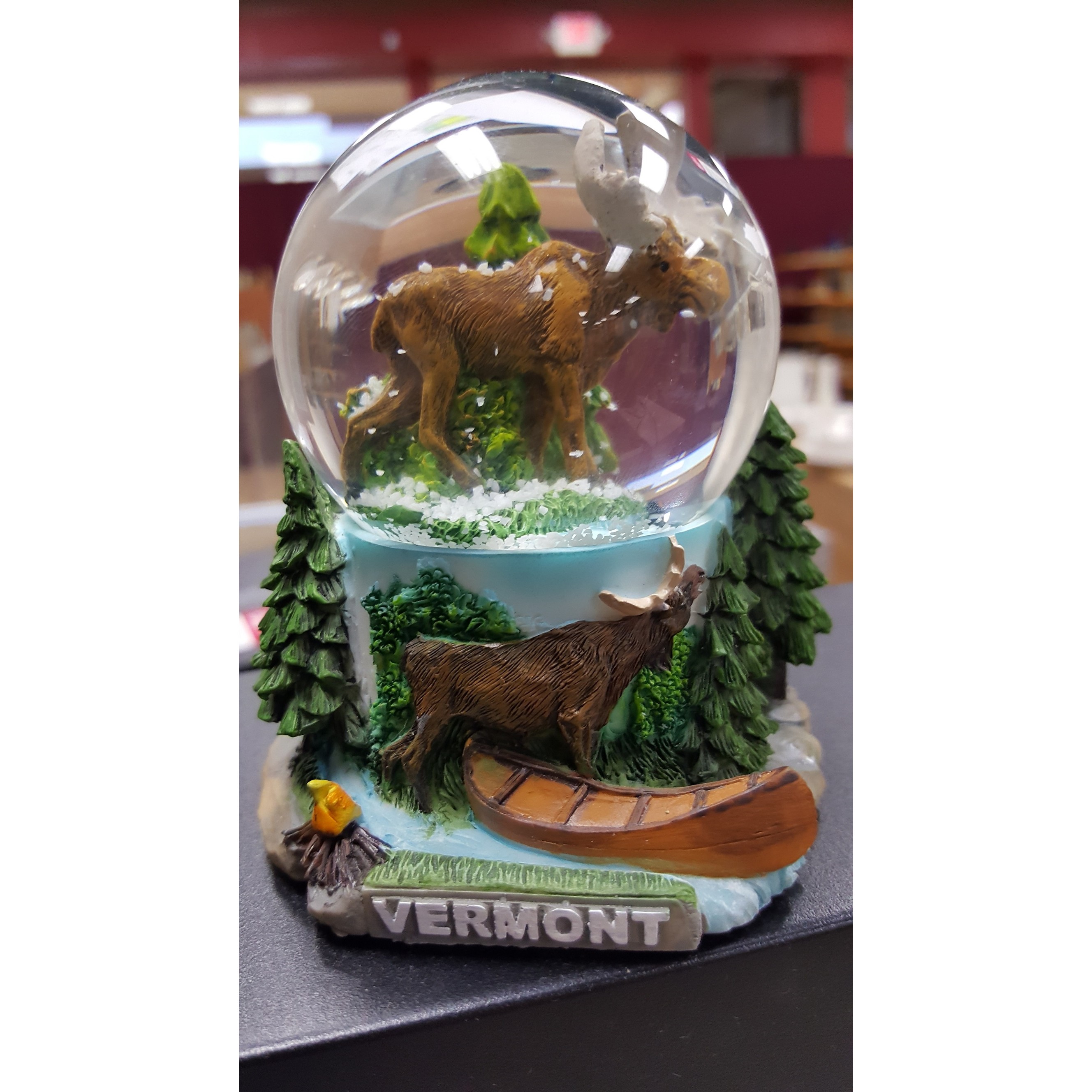 Large Moose Snowglobe