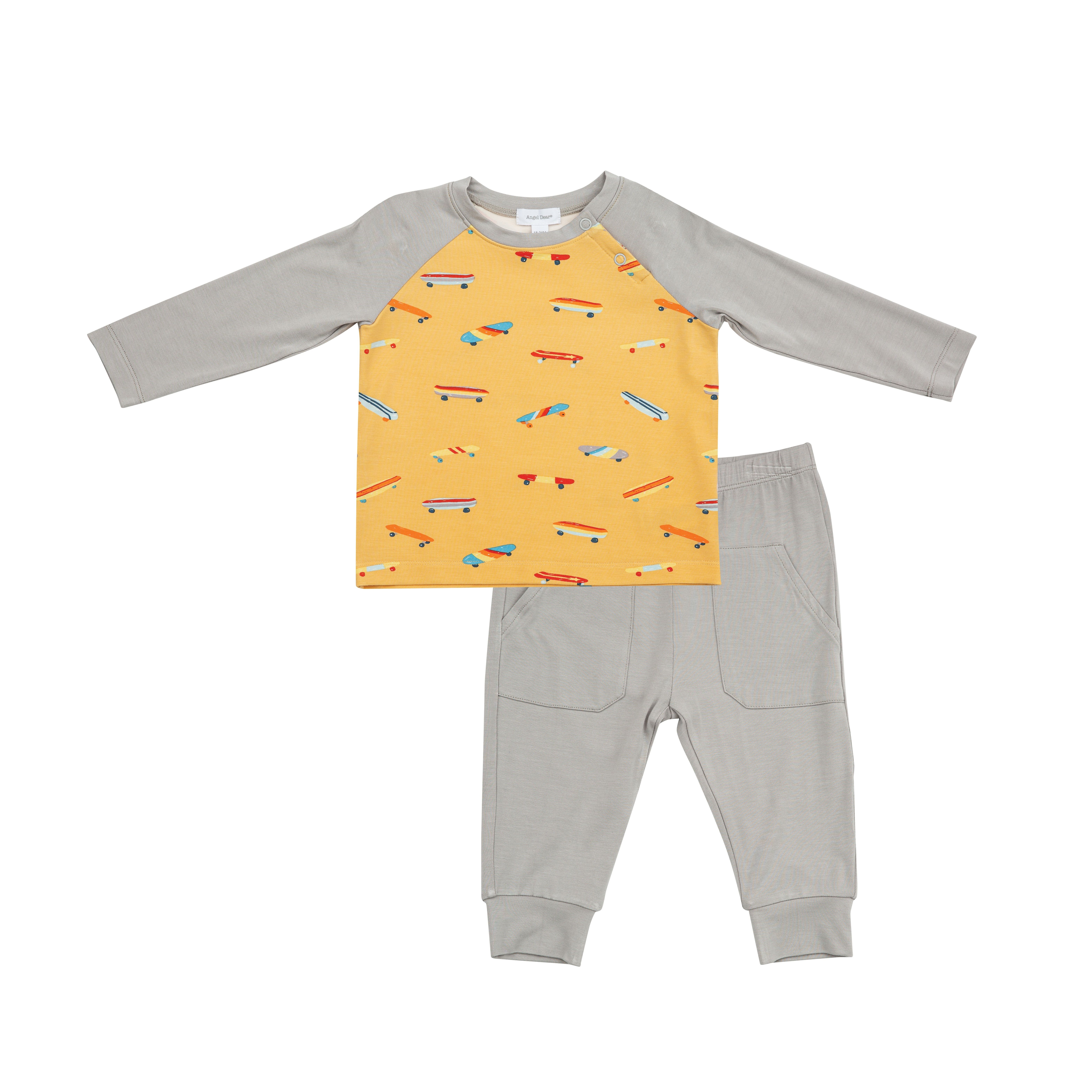 baby skate clothes and shoes