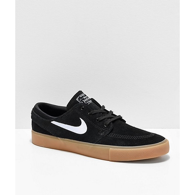 black and gum nike sb