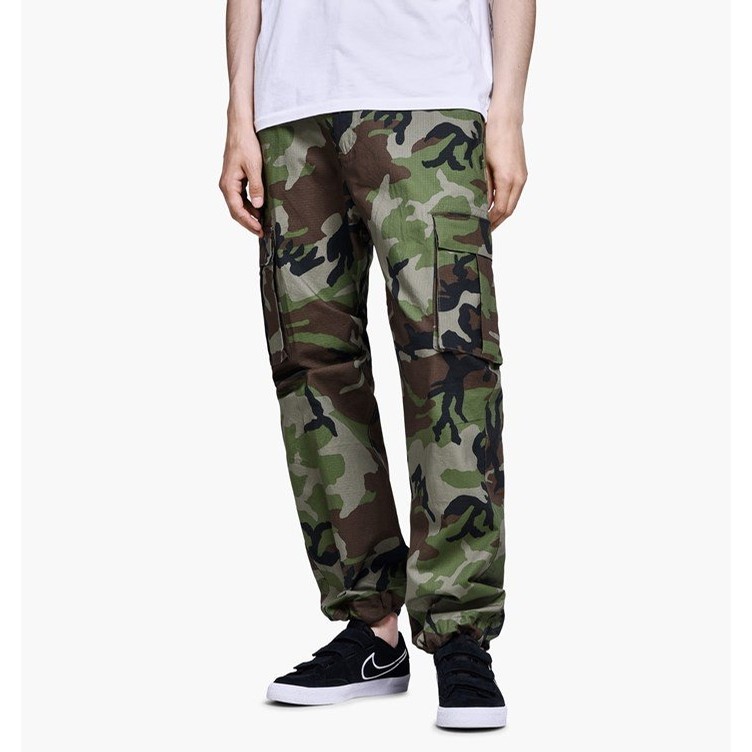 Nike SB Nike SB Flex Cargo Pant (camo 